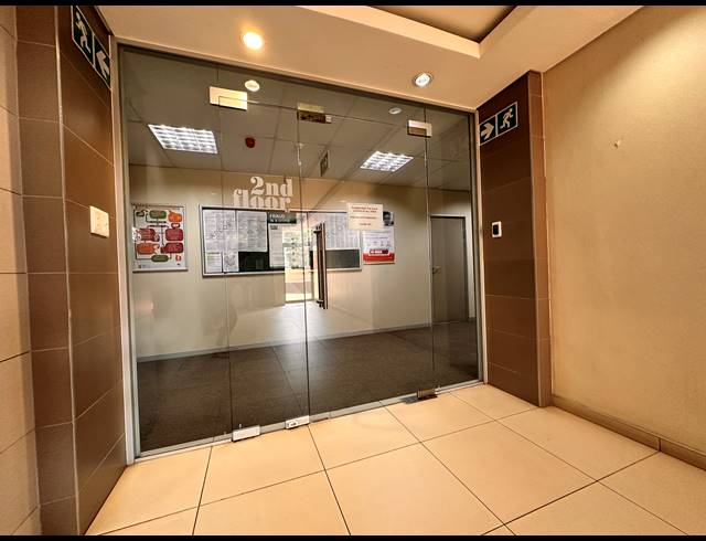 2,552M² OFFICE TO LET IN PARKTOWN